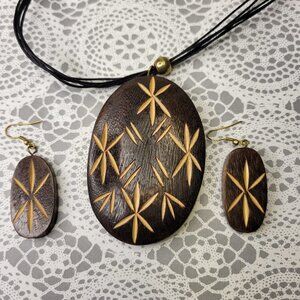 Large Wooden Oval Pendant Necklace and Earrings Set